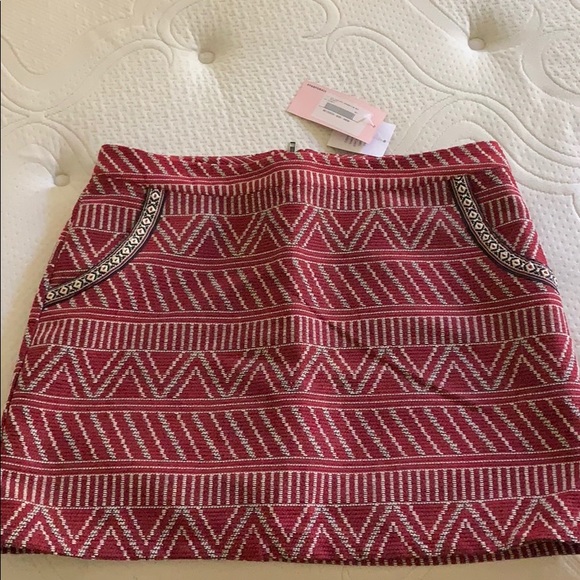 Red A line skirt - Picture 1 of 4